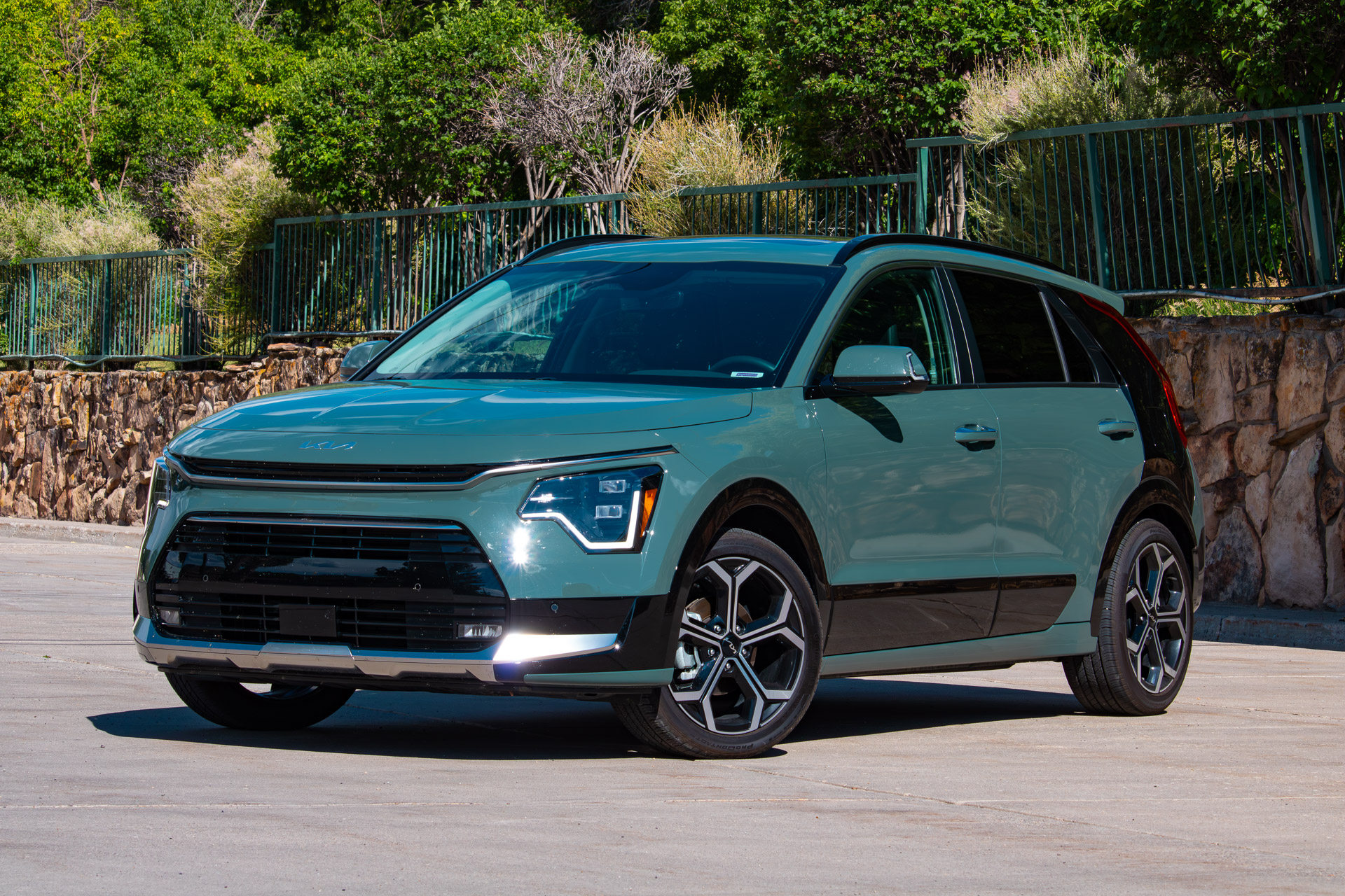 Kia Recalls Over 82,000 Niro SUVs Due to Airbag Safety Concern