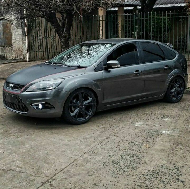 Cars for Sale in Exclusive Bloomfield Township, MI