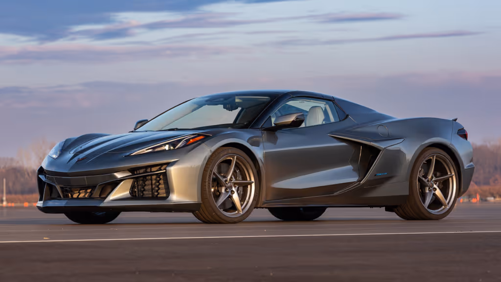Corvette Z06 vs. Kia EV9: This Week’s Top Mileage and Performance Comparisons