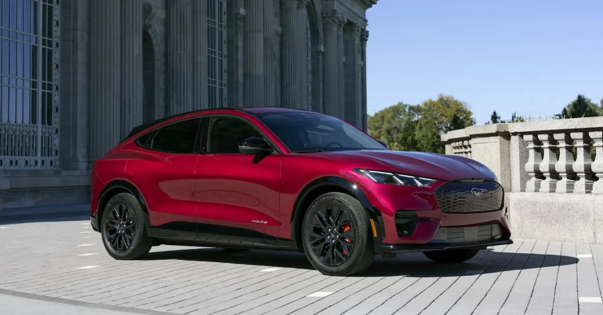 Ford Extends EV Power Promise Program Through March 2024