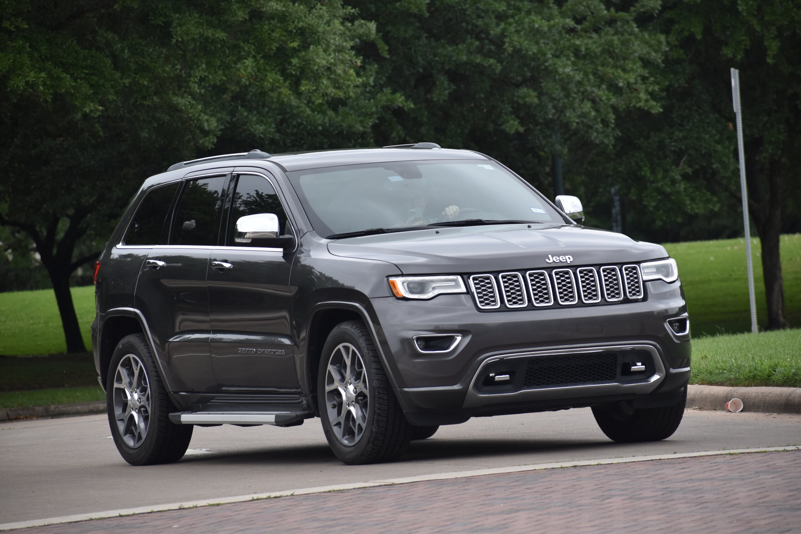 Jeep Recalls Over 79,000 SUVs Due to Faulty Backup Cameras