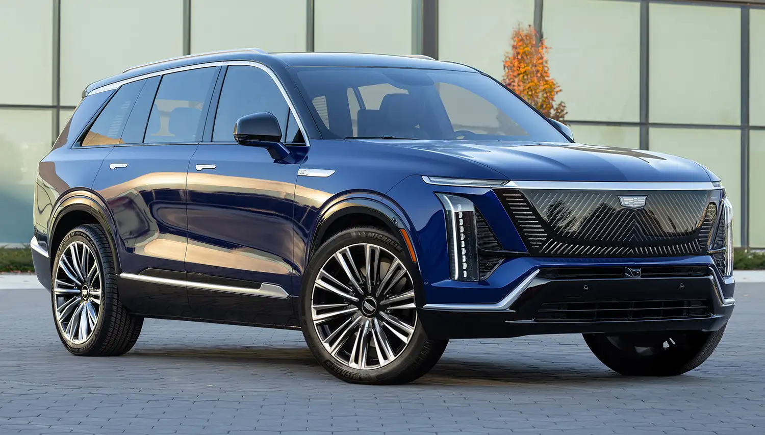 2026 Cadillac Vistiq EV Debuts as Luxury 3-Row Electric SUV Starting at $78,790