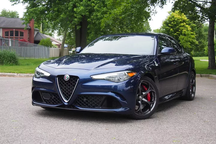 2017 Alfa Romeo Giulia Video Review
