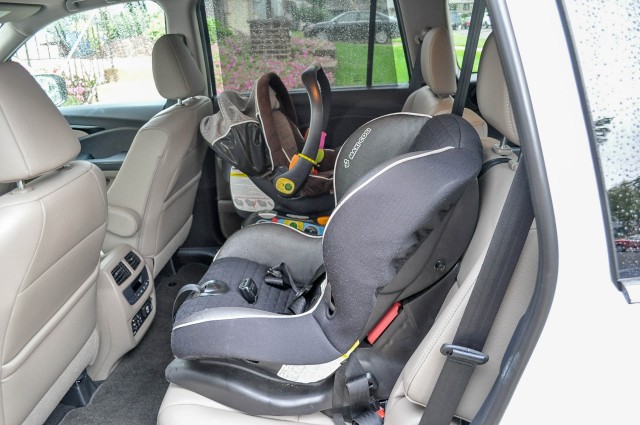 2016 Honda Pilot: Car Seat Check