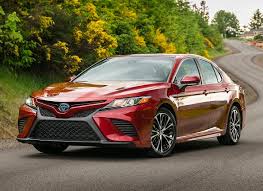 2018 Toyota Camry and Camry Hybrid Offer Major Fuel Economy Improvements