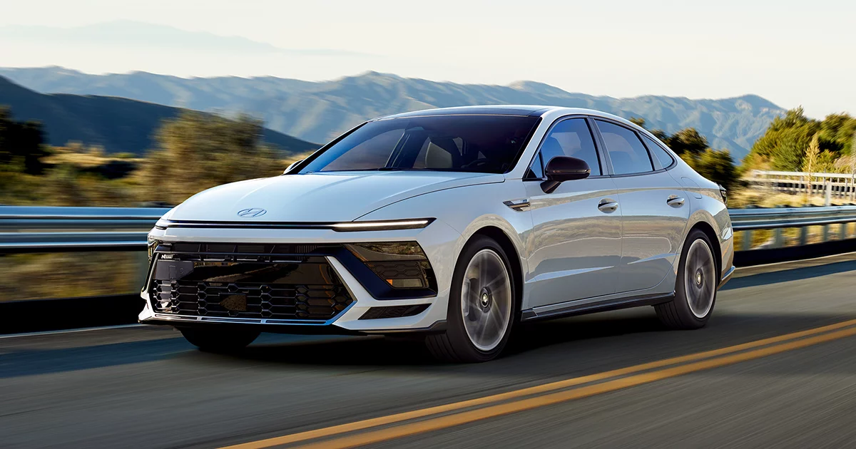 2025 Hyundai Sonata Hybrid Review: 6 Strengths and 3 Drawbacks to Consider