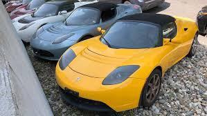 How Fast Is the Tesla Roadster? Performance Specs & Speed Analysis