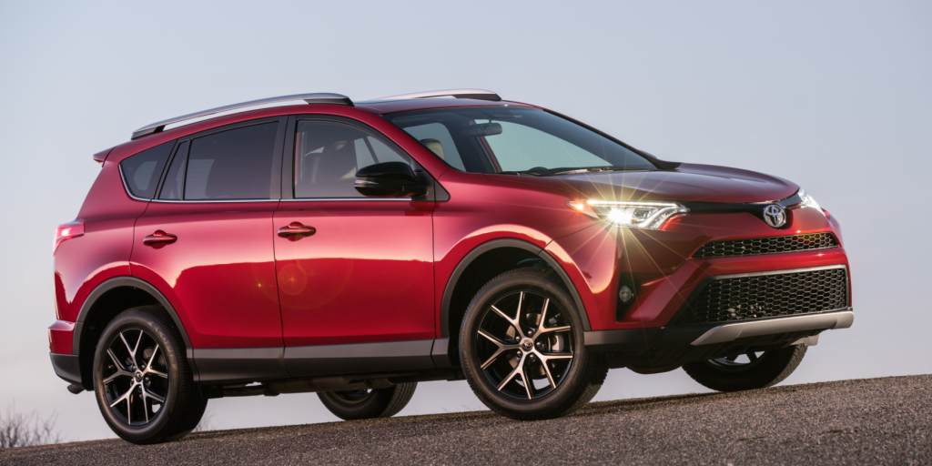 2016 Toyota RAV4 and RAV4 Hybrid: New Features and Overview
