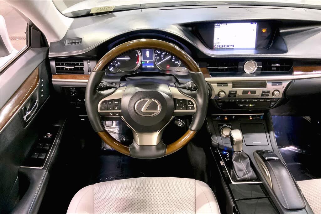 2022 Lexus ES 350 2022 Lexus ES 350