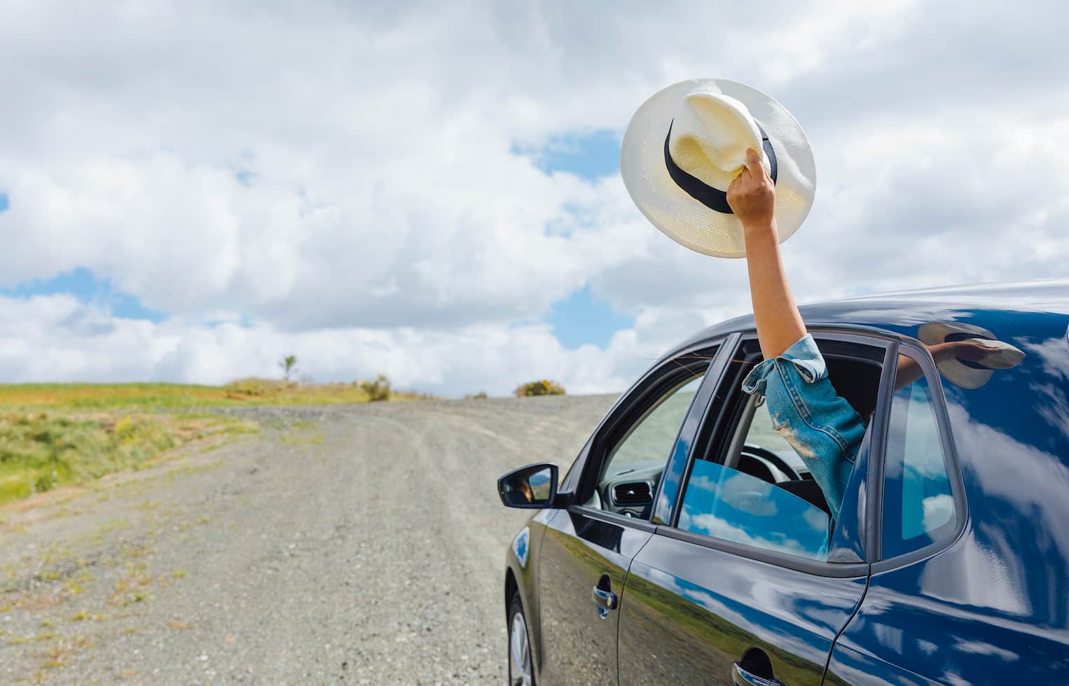 "Electric Vehicle Road Trips: Essential Tips and Expert Insights"