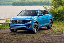 2024 Volkswagen Atlas & Atlas Cross Sport: Refined Design, Enhanced Features, and Key Considerations
