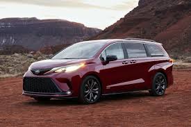 2023 Toyota Sienna Stands Out as the Only Minivan with Top-Rated Seat Belt Reminder System