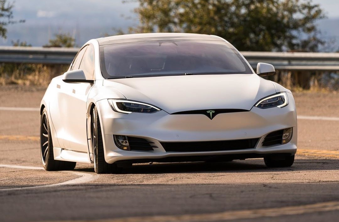 Tesla Model S Achieves Record-Breaking 400-Mile Range Milestone