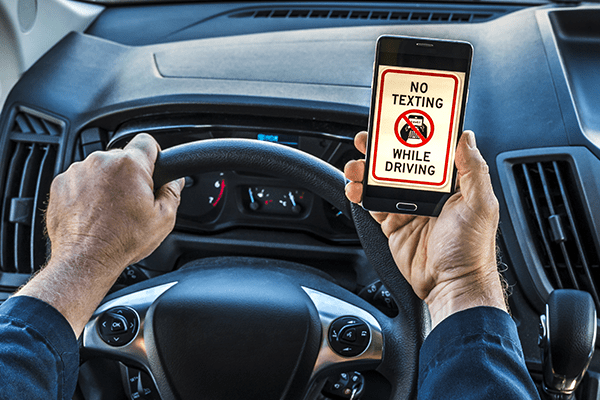 Top Annoying Driving Habits That Irritate Everyone: Common Road Pet Peeves