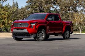 Toyota Tacoma: Manual vs. Automatic Transmission – Which One Should You Choose?