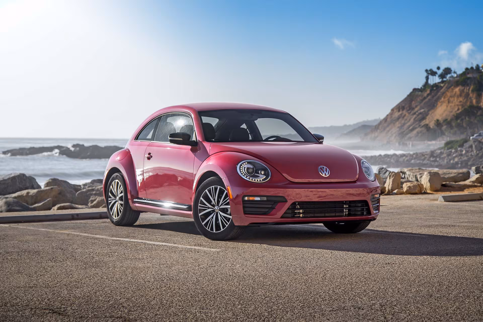 2017 Volkswagen Pink Beetle Adds Vibrant Style to the Lineup