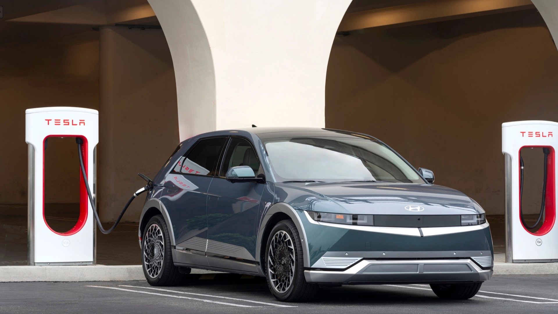 Hyundai & Genesis EV Drivers Can Now Use Tesla Superchargers With Free NACS Adapters