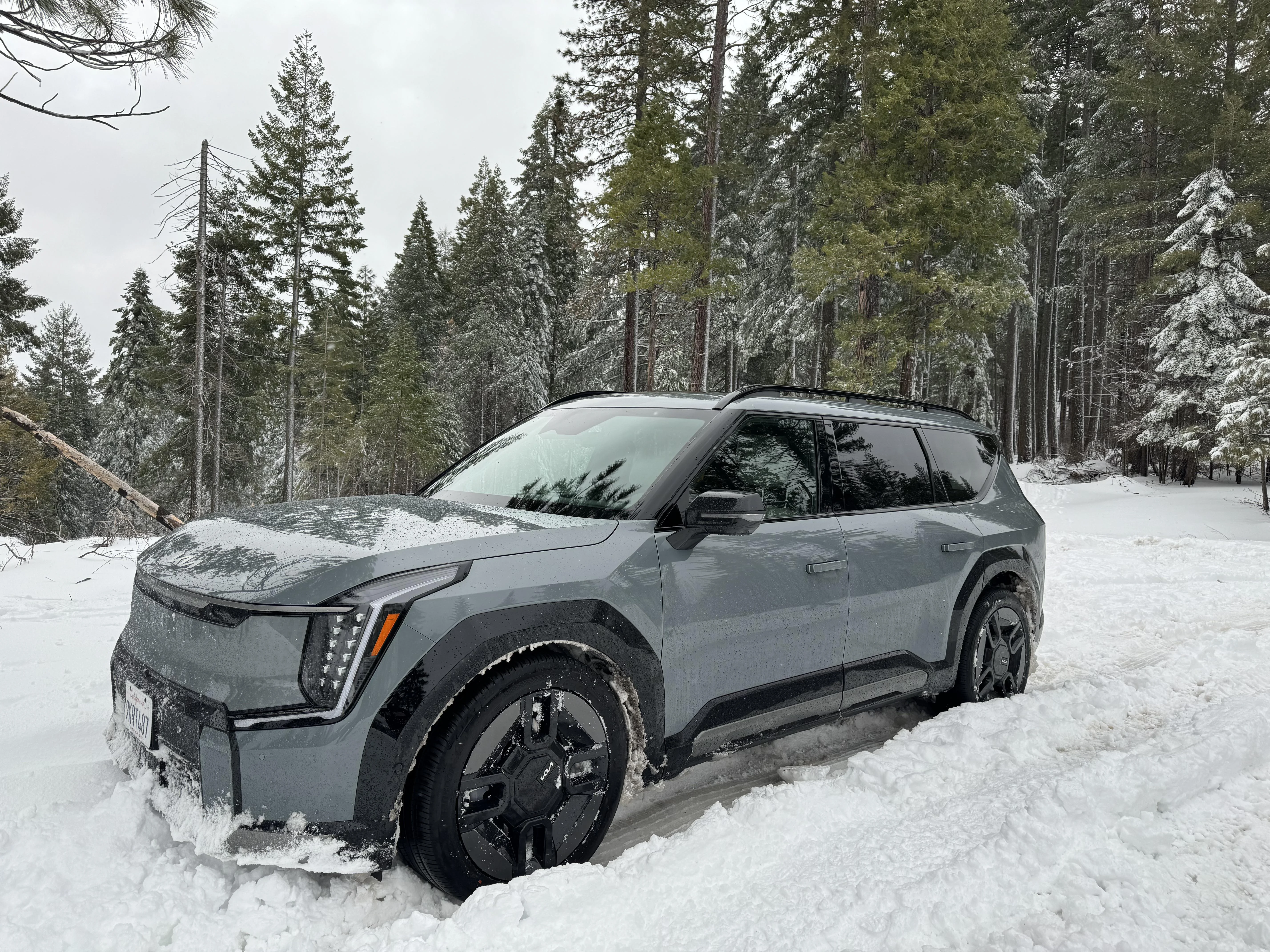 Kia EV9 Winter Performance: How Does It Handle Snowy Roads?