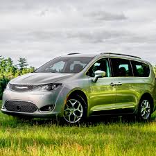 Why the 2017 Chrysler Pacifica Stands Out as the Ideal Family Minivan