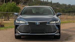 2019 Toyota Avalon Earns Top Safety Marks, Outshines Rivals