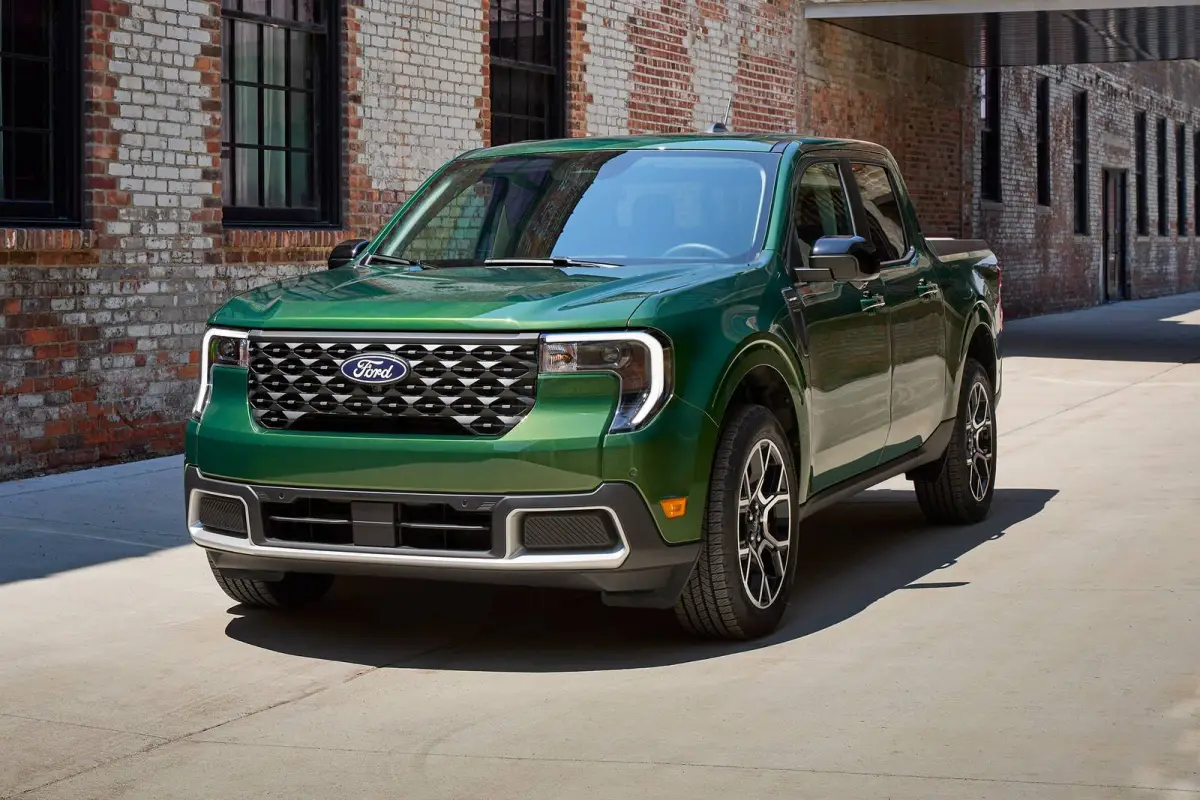 2025 Ford Maverick Gets Standard Hybrid Engine, Base Price Jumps $2,500