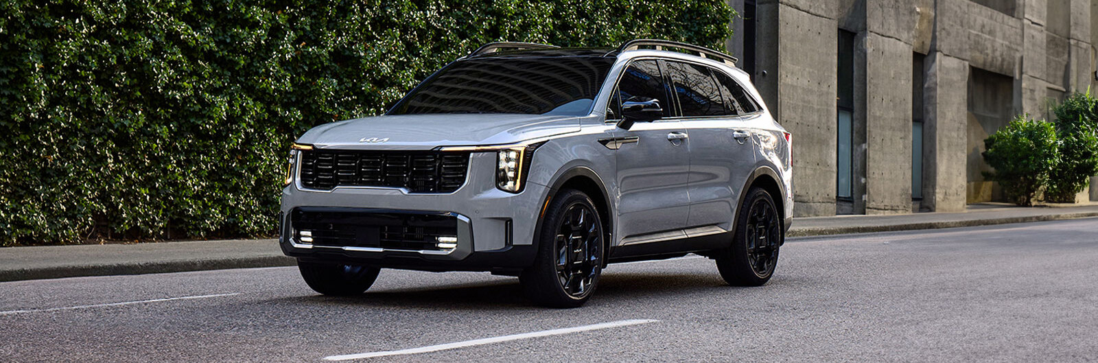 2025 Kia Sorento Earns IIHS Top Safety Pick Award, Shows Varied Performance in Additional Crash Tests