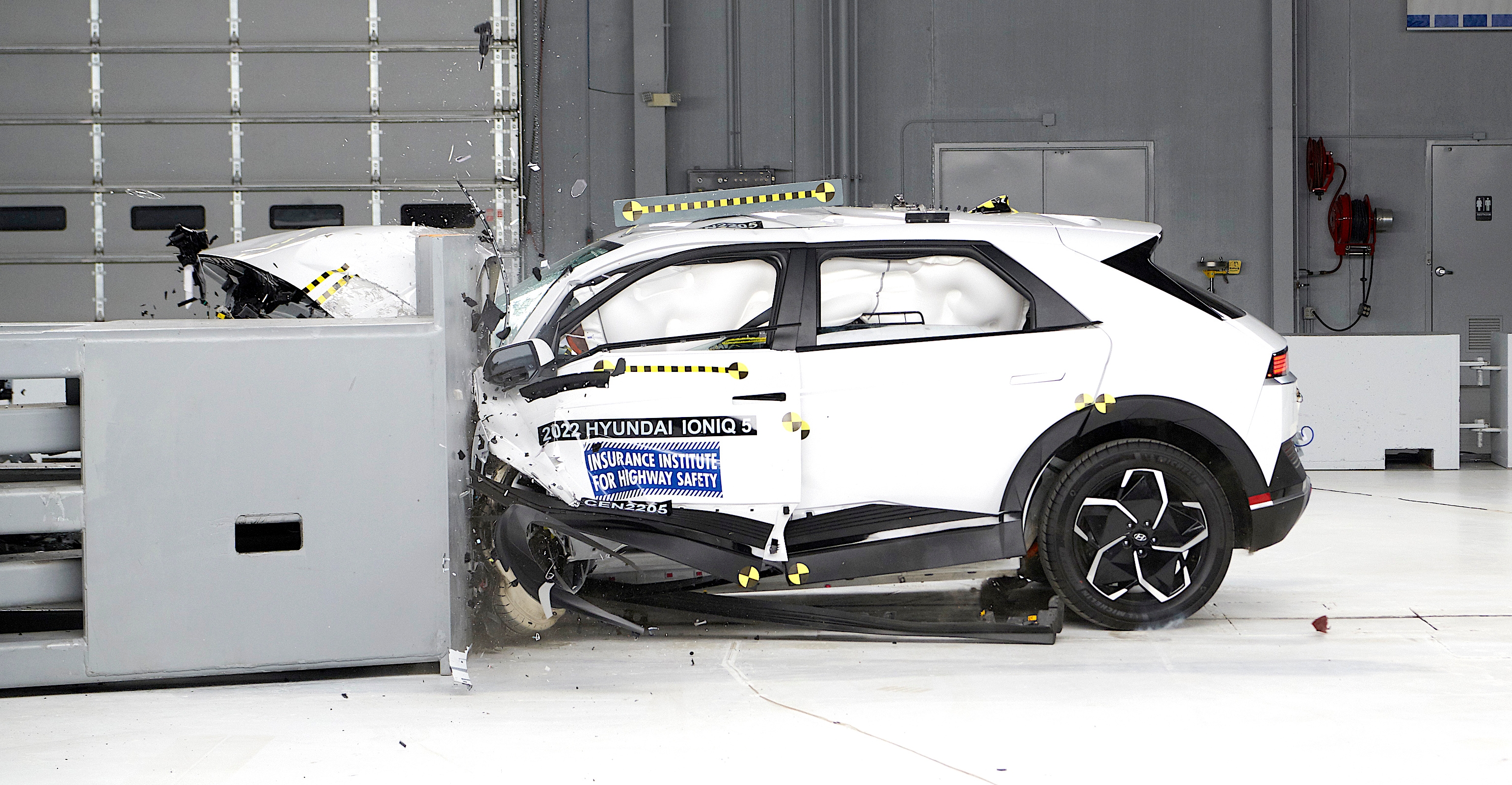 Muscle Cars Prove Not So Tough in IIHS Crash Tests
