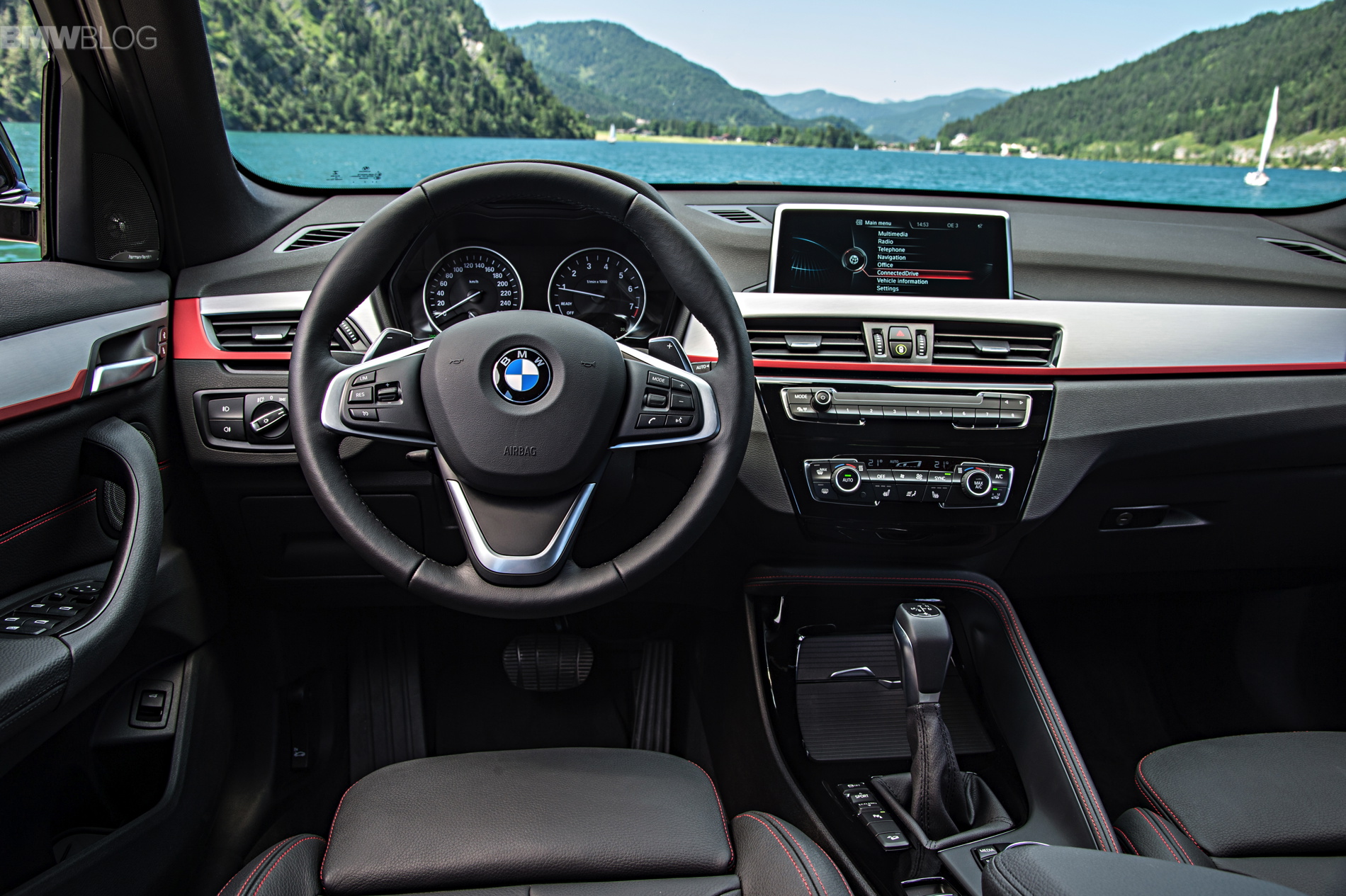 2016 BMW X1: Car Seat Check
