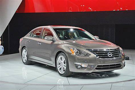 The Complete Evolution of the Nissan Altima: Design, Performance & Impact | MotorVero