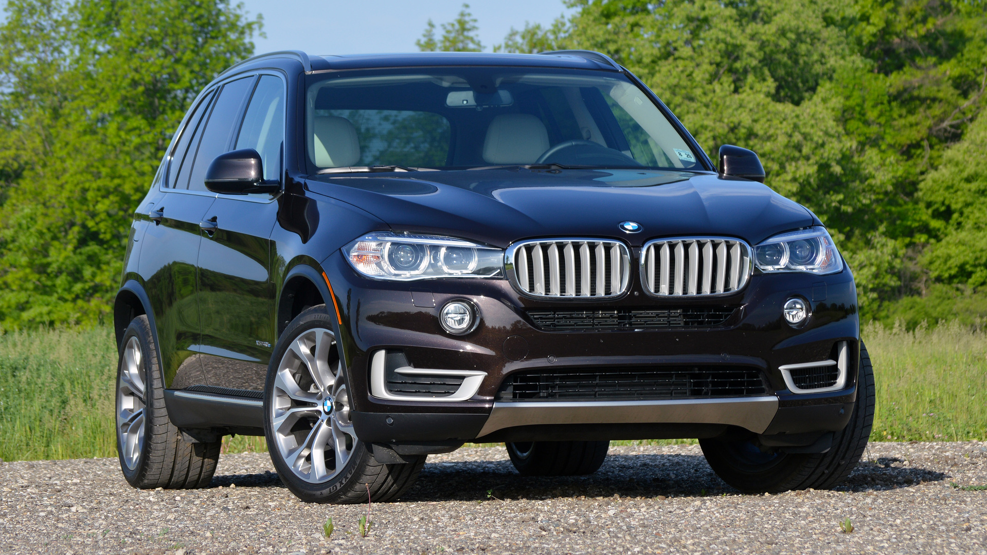 2016 BMW X5 eDrive Review: Luxury Meets Efficiency