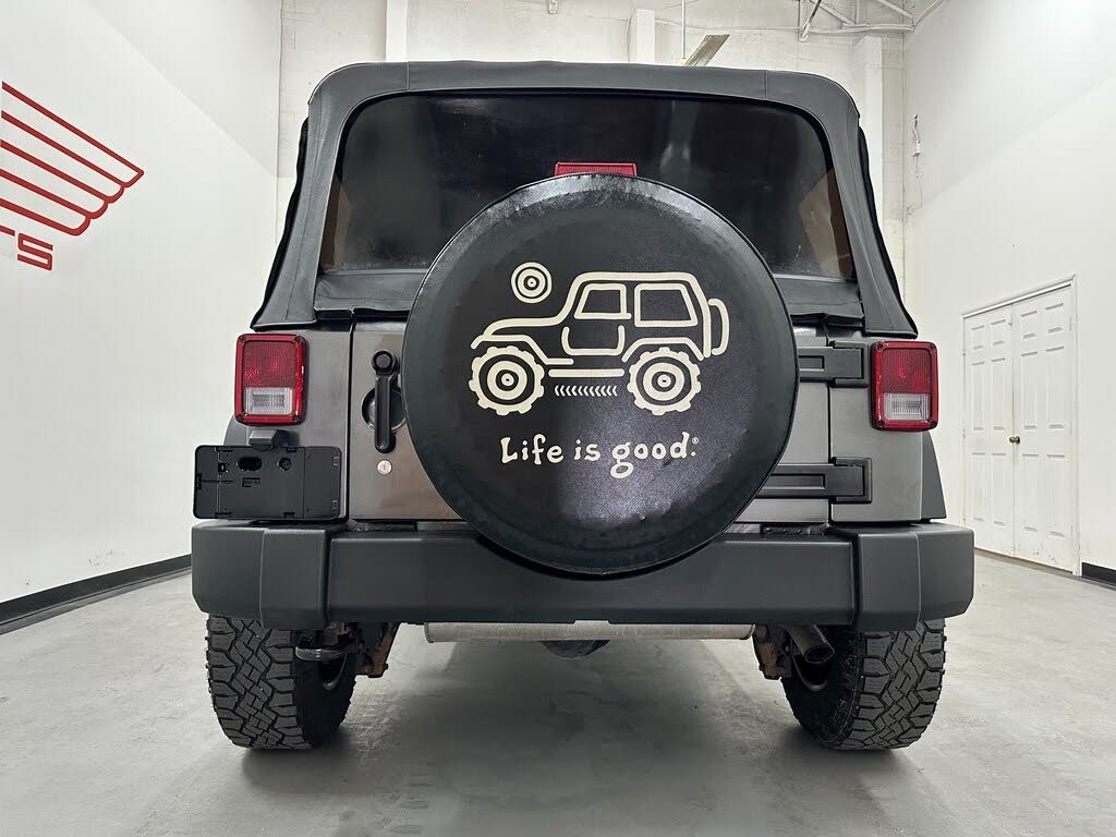 2016 Jeep Wrangler Unlimited Sport 4WD 2016 Jeep Wrangler Unlimited Sport 4WD