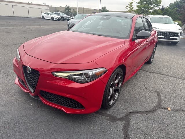 2021 Alfa Romeo Giulia 2021 Alfa Romeo Giulia